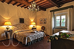 	Florence Villa at wine estate – close to golf course