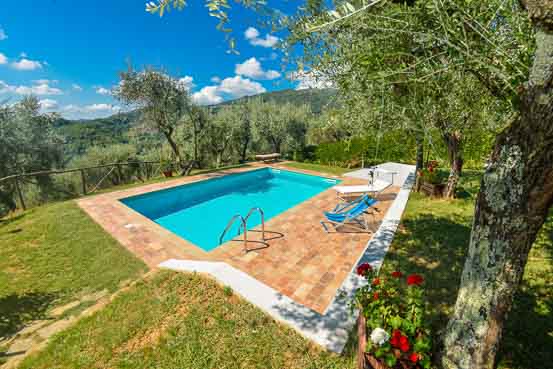  Ferienhaus Toskana mit Pool eingezäunt
