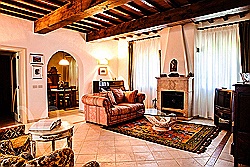 	Tuscany Villa on estate with horses, tennis court, wellness 
