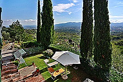 	Kleines Toskana Ferienhaus bei Lucca in Panoramalage